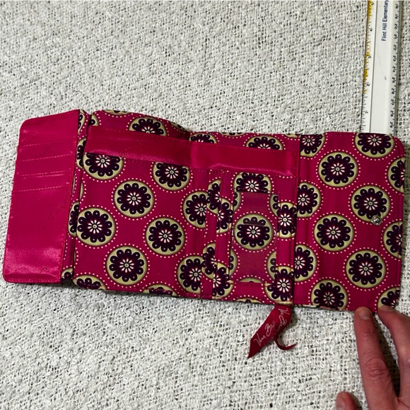 Vera Bradley Very Berry Paisley Snap Close Tri-Fold Cotton Wallet - Picture 6 of 7